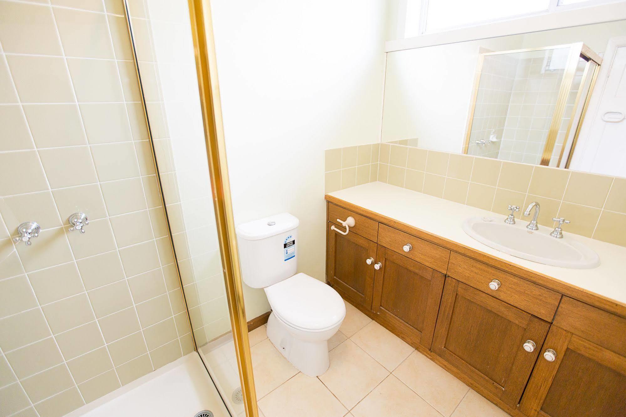 Carawatha Gardens Villa Брайт Екстериор снимка